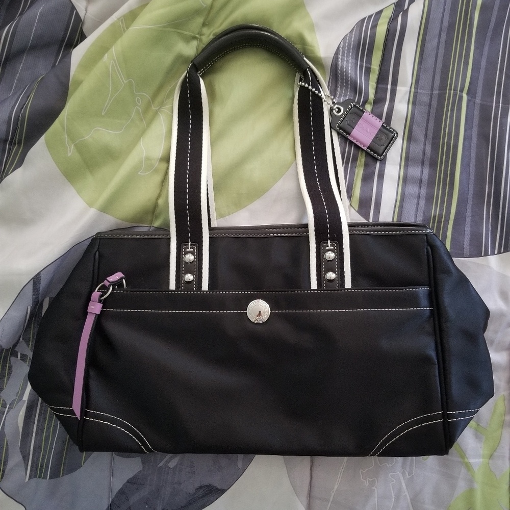 LIKE NEW Coach tote handbag purse - black